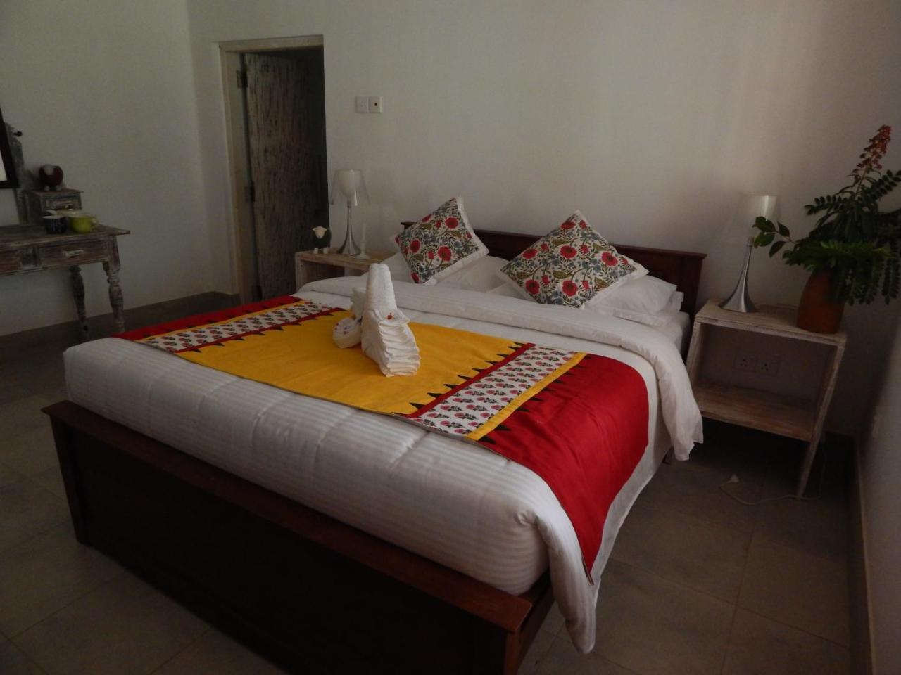 Esperanza Beach Villa And Spa Morakatiyara Esterno foto