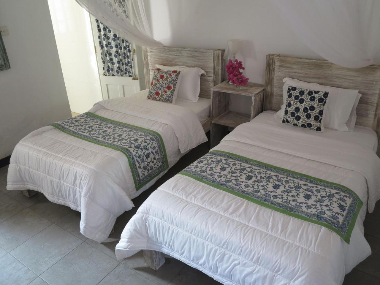 Esperanza Beach Villa And Spa Morakatiyara Esterno foto